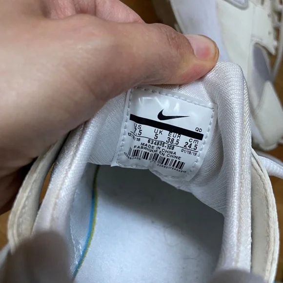 Size 7.5 Women Nike Air Huarache Run Shoe White Sail Fossil Stone - Picture 7 of 13